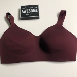 Lululemon Hold Tru Bra NWT